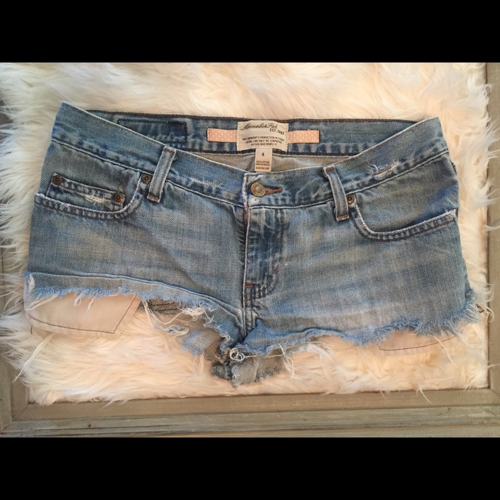 Abercrombie & Fitch cut off, jean shorts